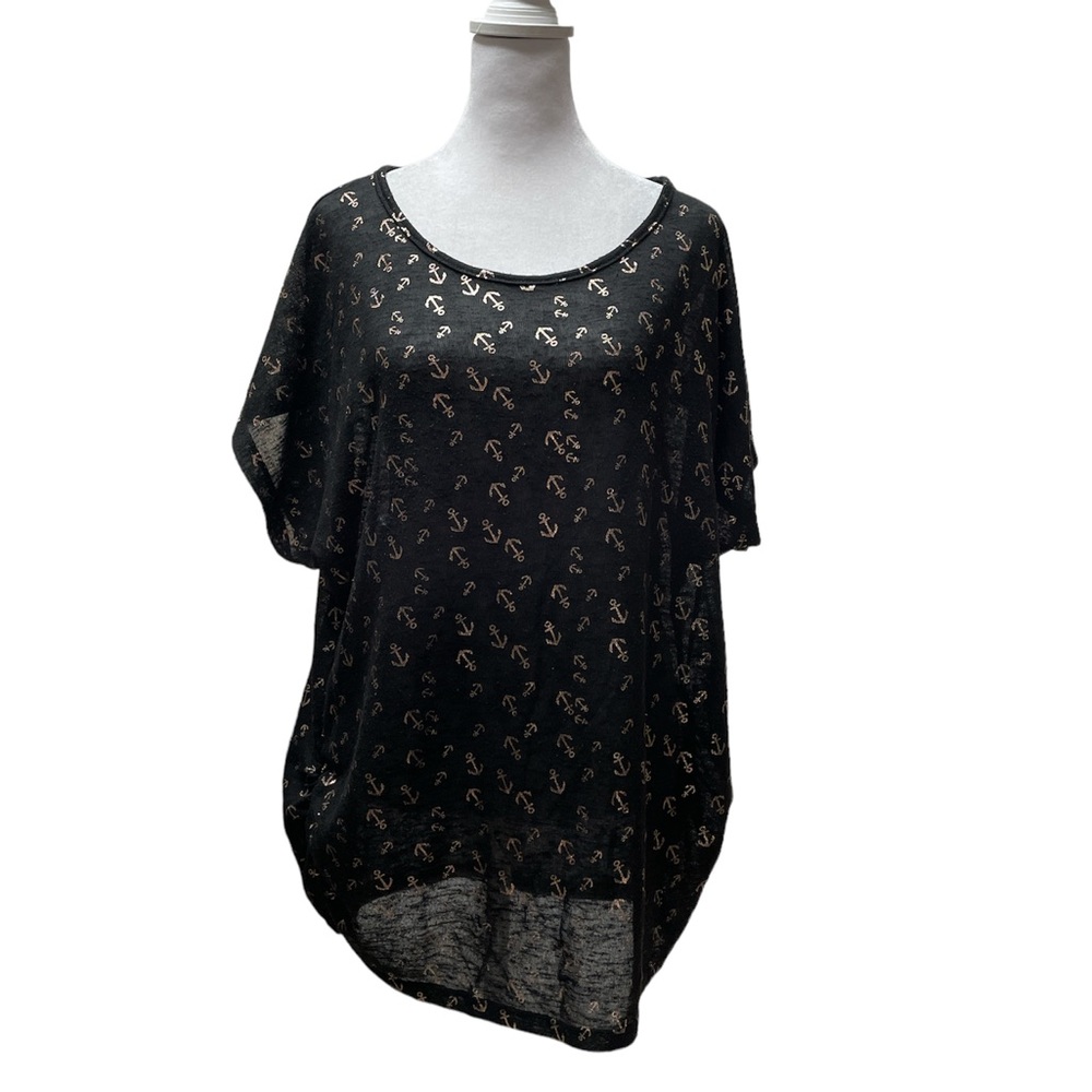 Rouge Collection Black with Shimmery Gold Anchor Print Lightweight Women's Tee